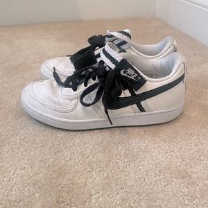 Nike Air force 1 White and Black Womens Size 7